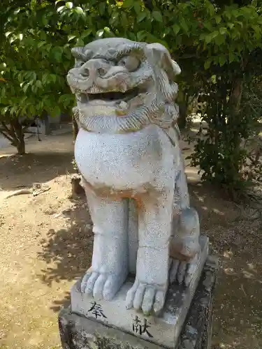 安仁神社の狛犬