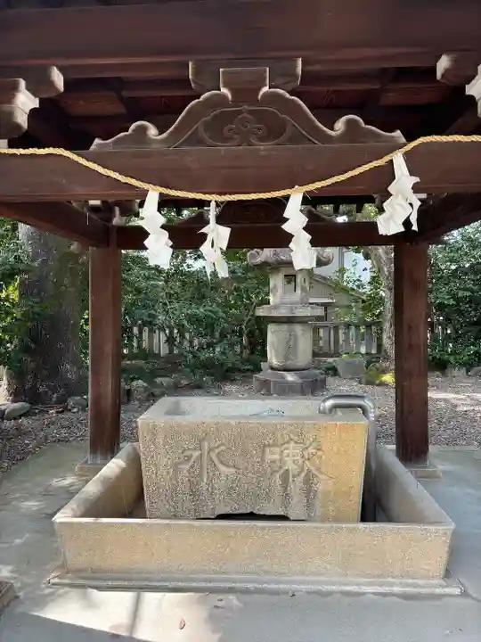溝旗神社(肇國神社)の手水舎