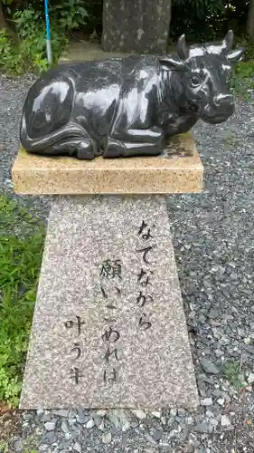飯野川亀ヶ森八幡神社の像