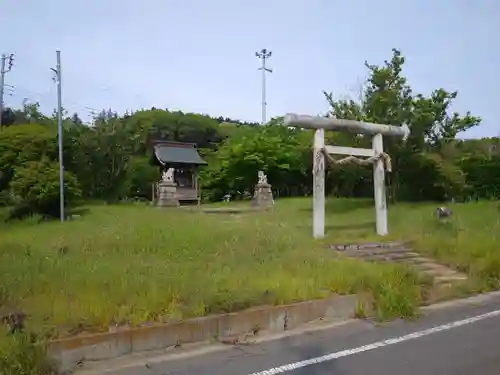 神社(名称不明)の鳥居