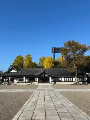 大阪護國神社の{uncategorized: "未分類", other: "その他", undefined: "問題あり", building: "その他建物", grave: "お墓", sacred_gate: "鳥居", guardian: "狛犬", statue: "像", buddha: "仏像", history: "歴史", nature: "自然", garden: "庭園", animal: "動物", pagoda: "塔", temizu: "手水舎", mountain_gate: "山門・神門", sanctuary: "本殿・本堂", subordinate: "末社・摂社", art: "芸術", scenery: "景色", jizo: "地蔵", ema: "絵馬", goshuin: "御朱印", omikuji: "おみくじ", items: "授与品その他", amulet: "お守り", goshuincho: "御朱印帳", eats: "食事", festival: "お祭り", votive_dance: "神楽", shichigosan: "七五三参", wedding: "結婚式", experience: "体験その他", initially: "初詣", around: "周辺", anti_infection: "感染症対策"}