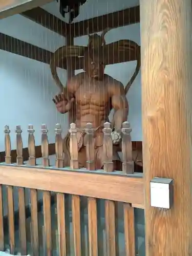 薬師寺（北外山）の像