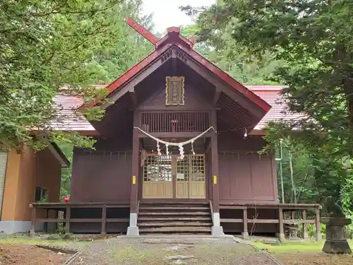 歌志内神社の本殿