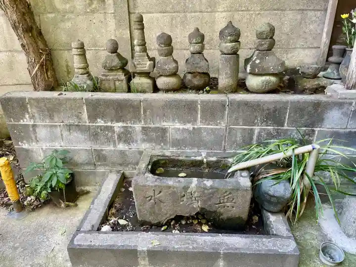 岩窟不動尊(巌窟不動尊/窟堂不動尊/窟堂/岩屋堂)(神奈川県)