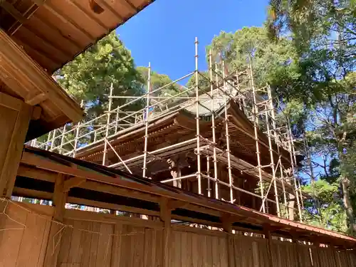薩都神社の本殿・本堂