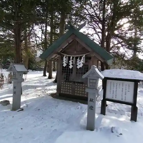 信濃神社の末社・摂社