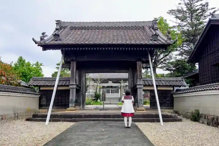 念空寺の山門・神門