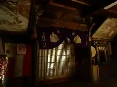龜山神社の本殿・本堂