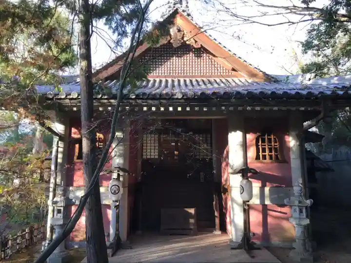 五流尊瀧院の本殿・本堂