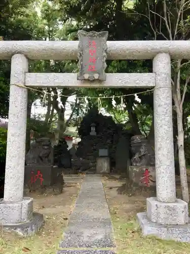 当代島稲荷神社の鳥居