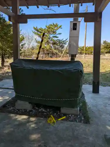 神山稲荷神社の{uncategorized: "未分類", other: "その他", undefined: "問題あり", building: "その他建物", grave: "お墓", sacred_gate: "鳥居", guardian: "狛犬", statue: "像", buddha: "仏像", history: "歴史", nature: "自然", garden: "庭園", animal: "動物", pagoda: "塔", temizu: "手水舎", mountain_gate: "山門・神門", sanctuary: "本殿・本堂", subordinate: "末社・摂社", art: "芸術", scenery: "景色", jizo: "地蔵", ema: "絵馬", goshuin: "御朱印", omikuji: "おみくじ", items: "授与品その他", amulet: "お守り", goshuincho: "御朱印帳", eats: "食事", festival: "お祭り", votive_dance: "神楽", shichigosan: "七五三参", wedding: "結婚式", experience: "体験その他", initially: "初詣", around: "周辺", anti_infection: "感染症対策"}