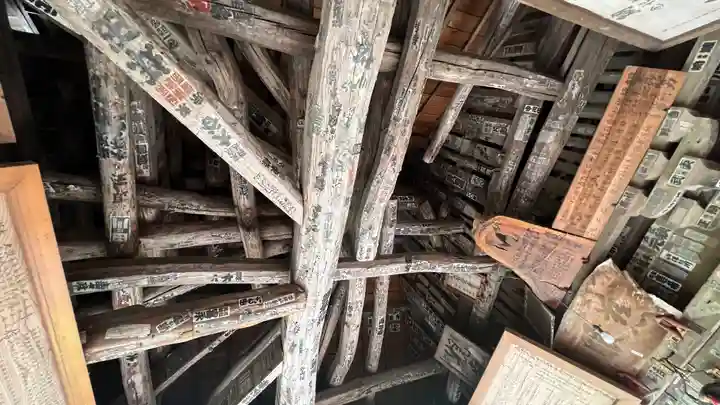 岩室観音堂のその他建物