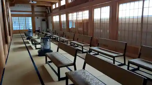 全休寺の本殿・本堂