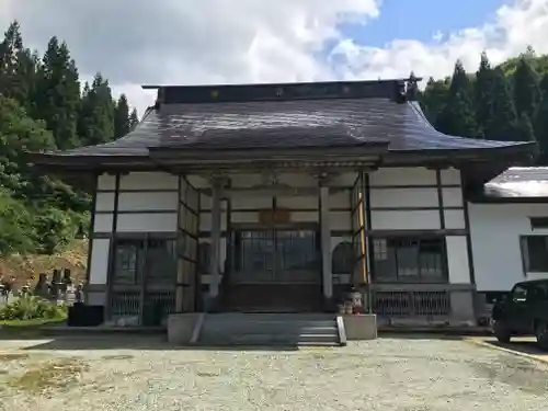 円照寺の本殿