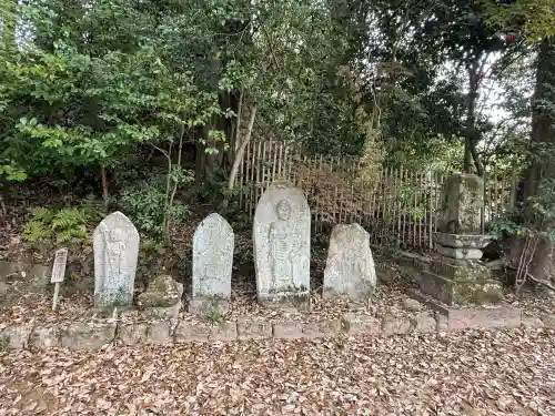 白毫寺の{uncategorized: "未分類", other: "その他", undefined: "問題あり", building: "その他建物", grave: "お墓", sacred_gate: "鳥居", guardian: "狛犬", statue: "像", buddha: "仏像", history: "歴史", nature: "自然", garden: "庭園", animal: "動物", pagoda: "塔", temizu: "手水舎", mountain_gate: "山門・神門", sanctuary: "本殿・本堂", subordinate: "末社・摂社", art: "芸術", scenery: "景色", jizo: "地蔵", ema: "絵馬", goshuin: "御朱印", omikuji: "おみくじ", items: "授与品その他", amulet: "お守り", goshuincho: "御朱印帳", eats: "食事", festival: "お祭り", votive_dance: "神楽", shichigosan: "七五三参", wedding: "結婚式", experience: "体験その他", initially: "初詣", around: "周辺", anti_infection: "感染症対策"}