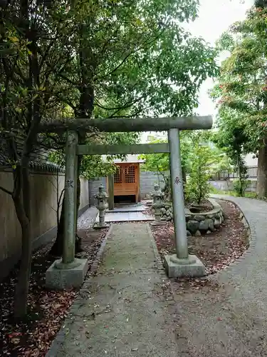 白山神社の鳥居