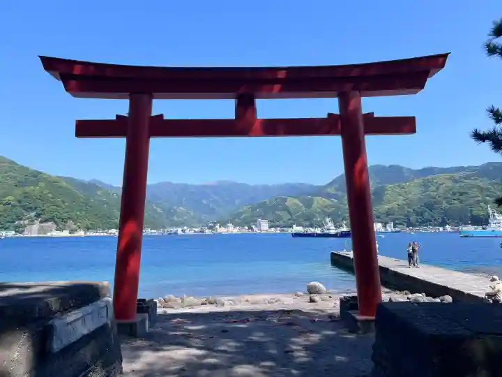諸口神社の{uncategorized: "未分類", other: "その他", undefined: "問題あり", building: "その他建物", grave: "お墓", sacred_gate: "鳥居", guardian: "狛犬", statue: "像", buddha: "仏像", history: "歴史", nature: "自然", garden: "庭園", animal: "動物", pagoda: "塔", temizu: "手水舎", mountain_gate: "山門・神門", sanctuary: "本殿・本堂", subordinate: "末社・摂社", art: "芸術", scenery: "景色", jizo: "地蔵", ema: "絵馬", goshuin: "御朱印", omikuji: "おみくじ", items: "授与品その他", amulet: "お守り", goshuincho: "御朱印帳", eats: "食事", festival: "お祭り", votive_dance: "神楽", shichigosan: "七五三参", wedding: "結婚式", experience: "体験その他", initially: "初詣", around: "周辺", anti_infection: "感染症対策"}