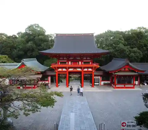 近江神宮の山門