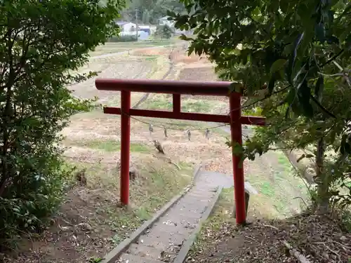 日枝・津嶋神社の鳥居