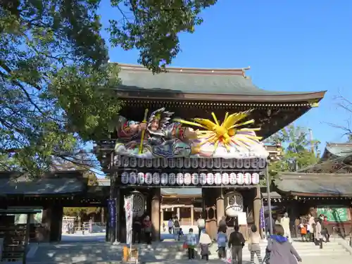 寒川神社の山門