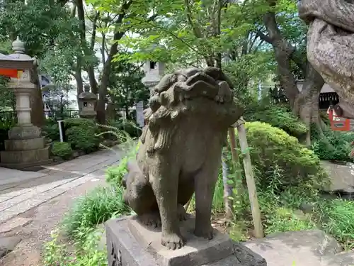 千葉神社の狛犬