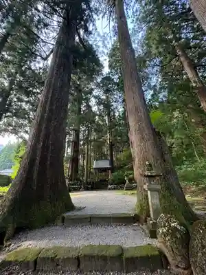 雄山神社中宮祈願殿(富山県)