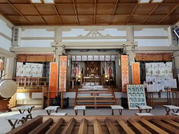 鷹栖神社の本殿・本堂