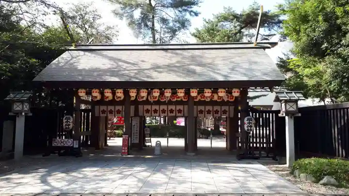 櫻木神社の山門・神門