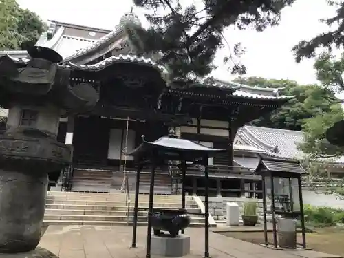 三寳寺の本殿