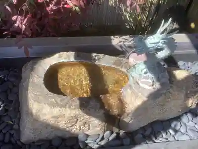 中島黒體龍王大神社の手水舎