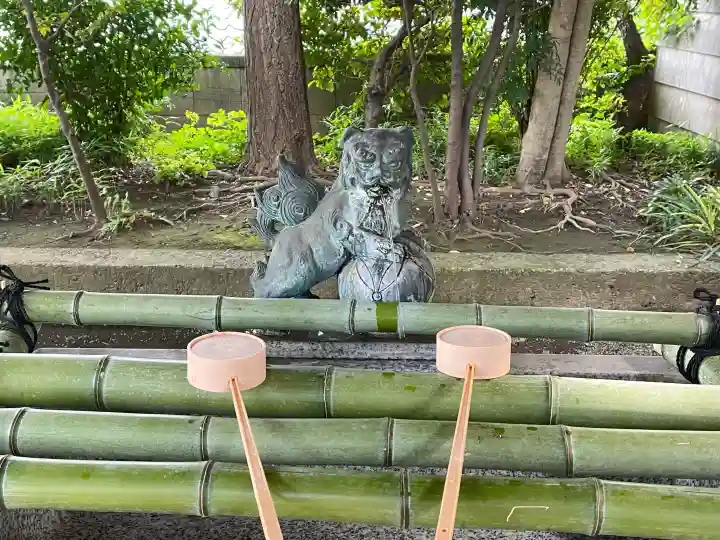 居木神社の{uncategorized: "未分類", other: "その他", undefined: "問題あり", building: "その他建物", grave: "お墓", sacred_gate: "鳥居", guardian: "狛犬", statue: "像", buddha: "仏像", history: "歴史", nature: "自然", garden: "庭園", animal: "動物", pagoda: "塔", temizu: "手水舎", mountain_gate: "山門・神門", sanctuary: "本殿・本堂", subordinate: "末社・摂社", art: "芸術", scenery: "景色", jizo: "地蔵", ema: "絵馬", goshuin: "御朱印", omikuji: "おみくじ", items: "授与品その他", amulet: "お守り", goshuincho: "御朱印帳", eats: "食事", festival: "お祭り", votive_dance: "神楽", shichigosan: "七五三参", wedding: "結婚式", experience: "体験その他", initially: "初詣", around: "周辺", anti_infection: "感染症対策"}