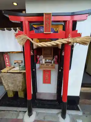 勝運稲荷の本殿・本堂