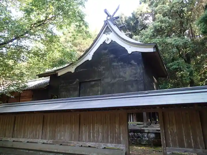 霧島岑神社の本殿・本堂