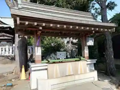 桐ヶ谷氷川神社の手水舎