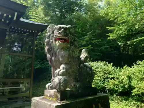 瀬織津姫社の狛犬