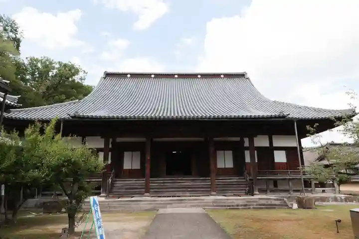 善導寺の本殿・本堂