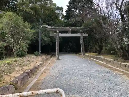 安仁神社の鳥居