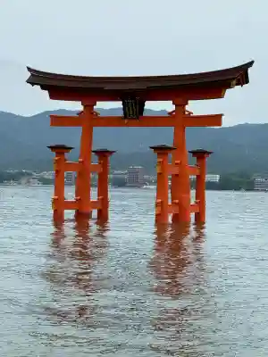 厳島神社(広島県)
