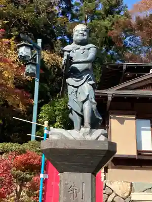 高尾山藥王院別院不動院の像