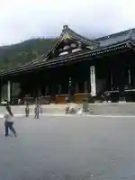 久遠寺の本殿・本堂