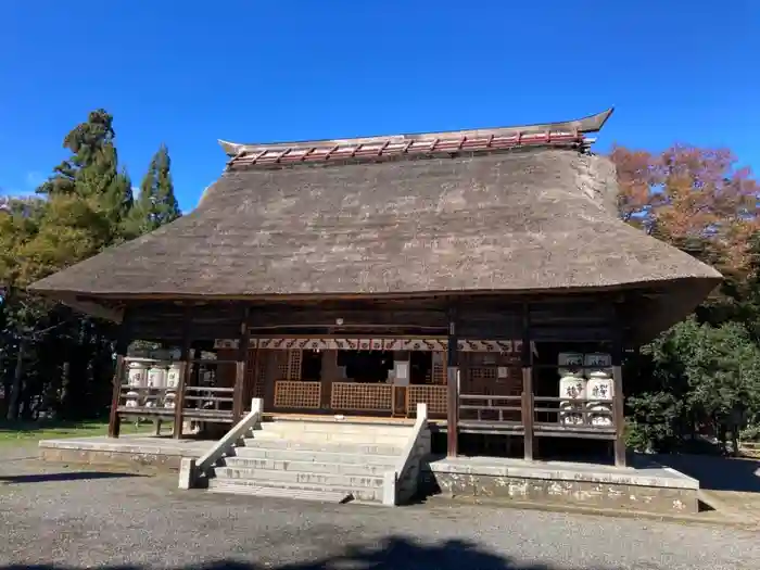 天津神社の本殿