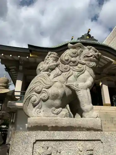 難波神社の狛犬