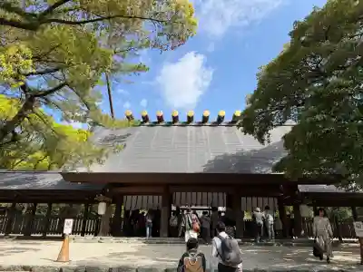 熱田神宮の{uncategorized: "未分類", other: "その他", undefined: "問題あり", building: "その他建物", grave: "お墓", sacred_gate: "鳥居", guardian: "狛犬", statue: "像", buddha: "仏像", history: "歴史", nature: "自然", garden: "庭園", animal: "動物", pagoda: "塔", temizu: "手水舎", mountain_gate: "山門・神門", sanctuary: "本殿・本堂", subordinate: "末社・摂社", art: "芸術", scenery: "景色", jizo: "地蔵", ema: "絵馬", goshuin: "御朱印", omikuji: "おみくじ", items: "授与品その他", amulet: "お守り", goshuincho: "御朱印帳", eats: "食事", festival: "お祭り", votive_dance: "神楽", shichigosan: "七五三参", wedding: "結婚式", experience: "体験その他", initially: "初詣", around: "周辺", anti_infection: "感染症対策"}