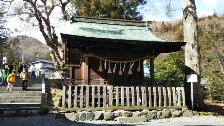 諏訪大社上社前宮の末社・摂社