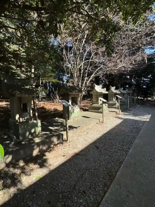 下野 星宮神社の{uncategorized: "未分類", other: "その他", undefined: "問題あり", building: "その他建物", grave: "お墓", sacred_gate: "鳥居", guardian: "狛犬", statue: "像", buddha: "仏像", history: "歴史", nature: "自然", garden: "庭園", animal: "動物", pagoda: "塔", temizu: "手水舎", mountain_gate: "山門・神門", sanctuary: "本殿・本堂", subordinate: "末社・摂社", art: "芸術", scenery: "景色", jizo: "地蔵", ema: "絵馬", goshuin: "御朱印", omikuji: "おみくじ", items: "授与品その他", amulet: "お守り", goshuincho: "御朱印帳", eats: "食事", festival: "お祭り", votive_dance: "神楽", shichigosan: "七五三参", wedding: "結婚式", experience: "体験その他", initially: "初詣", around: "周辺", anti_infection: "感染症対策"}