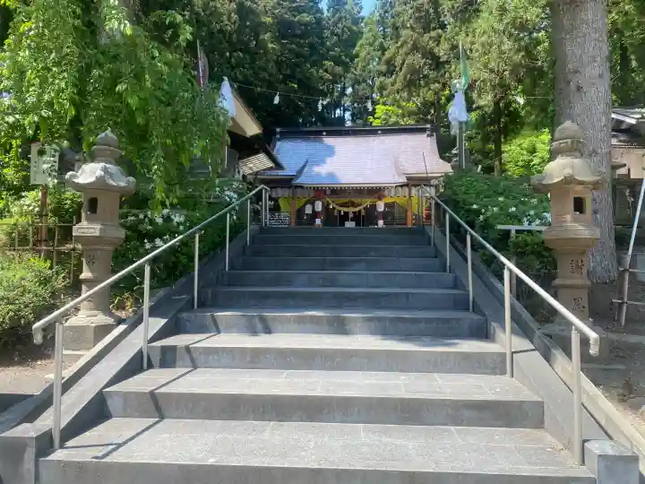 梨郷神社の{uncategorized: "未分類", other: "その他", undefined: "問題あり", building: "その他建物", grave: "お墓", sacred_gate: "鳥居", guardian: "狛犬", statue: "像", buddha: "仏像", history: "歴史", nature: "自然", garden: "庭園", animal: "動物", pagoda: "塔", temizu: "手水舎", mountain_gate: "山門・神門", sanctuary: "本殿・本堂", subordinate: "末社・摂社", art: "芸術", scenery: "景色", jizo: "地蔵", ema: "絵馬", goshuin: "御朱印", omikuji: "おみくじ", items: "授与品その他", amulet: "お守り", goshuincho: "御朱印帳", eats: "食事", festival: "お祭り", votive_dance: "神楽", shichigosan: "七五三参", wedding: "結婚式", experience: "体験その他", initially: "初詣", around: "周辺", anti_infection: "感染症対策"}