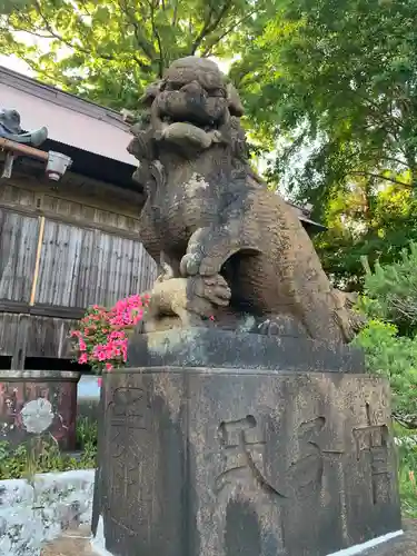 東宮神社の狛犬