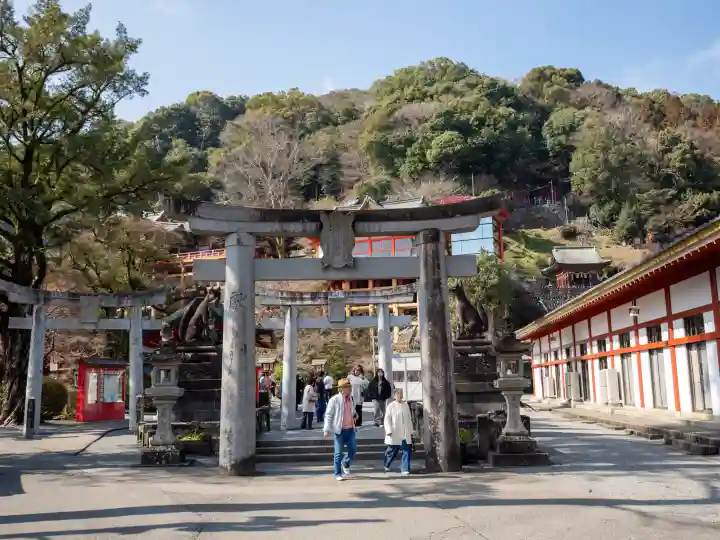 祐徳稲荷神社の{uncategorized: "未分類", other: "その他", undefined: "問題あり", building: "その他建物", grave: "お墓", sacred_gate: "鳥居", guardian: "狛犬", statue: "像", buddha: "仏像", history: "歴史", nature: "自然", garden: "庭園", animal: "動物", pagoda: "塔", temizu: "手水舎", mountain_gate: "山門・神門", sanctuary: "本殿・本堂", subordinate: "末社・摂社", art: "芸術", scenery: "景色", jizo: "地蔵", ema: "絵馬", goshuin: "御朱印", omikuji: "おみくじ", items: "授与品その他", amulet: "お守り", goshuincho: "御朱印帳", eats: "食事", festival: "お祭り", votive_dance: "神楽", shichigosan: "七五三参", wedding: "結婚式", experience: "体験その他", initially: "初詣", around: "周辺", anti_infection: "感染症対策"}
