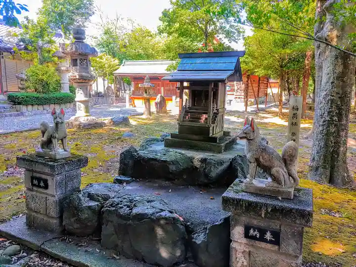 片山八幡社の末社・摂社