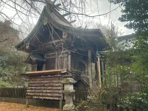 三ケ所神社の{uncategorized: "未分類", other: "その他", undefined: "問題あり", building: "その他建物", grave: "お墓", sacred_gate: "鳥居", guardian: "狛犬", statue: "像", buddha: "仏像", history: "歴史", nature: "自然", garden: "庭園", animal: "動物", pagoda: "塔", temizu: "手水舎", mountain_gate: "山門・神門", sanctuary: "本殿・本堂", subordinate: "末社・摂社", art: "芸術", scenery: "景色", jizo: "地蔵", ema: "絵馬", goshuin: "御朱印", omikuji: "おみくじ", items: "授与品その他", amulet: "お守り", goshuincho: "御朱印帳", eats: "食事", festival: "お祭り", votive_dance: "神楽", shichigosan: "七五三参", wedding: "結婚式", experience: "体験その他", initially: "初詣", around: "周辺", anti_infection: "感染症対策"}